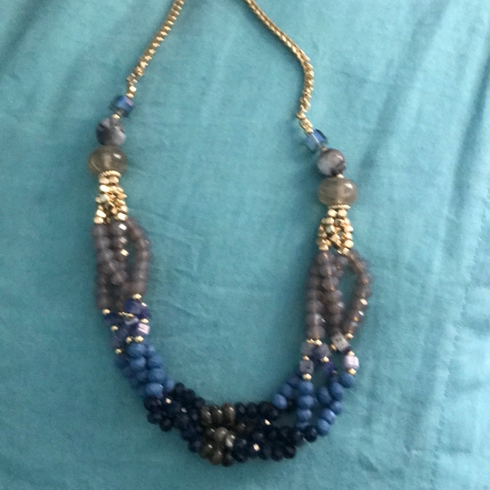 Neckle